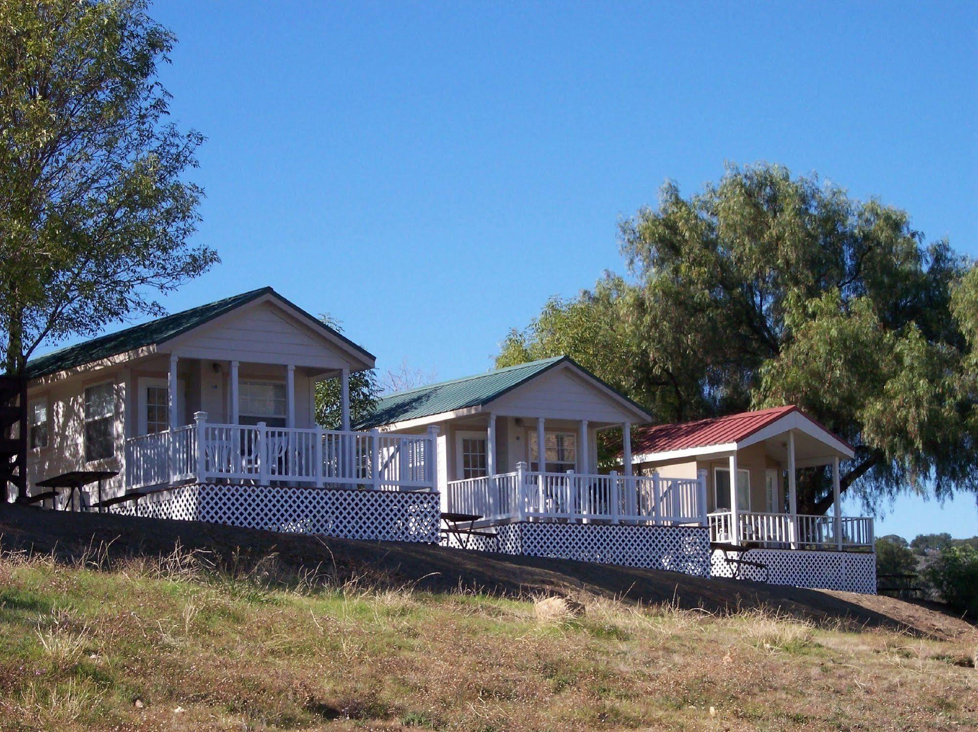 Rancho Oso Rv & Camping Resort Goleta ภายนอก รูปภาพ